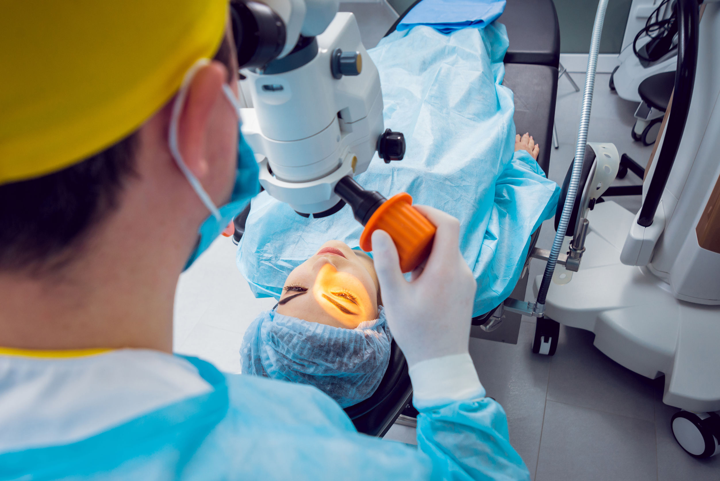 macular degeneration and cataract surgery