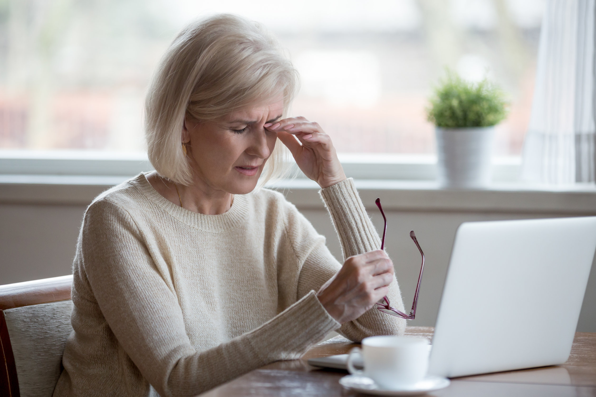 reduce computer eye strain