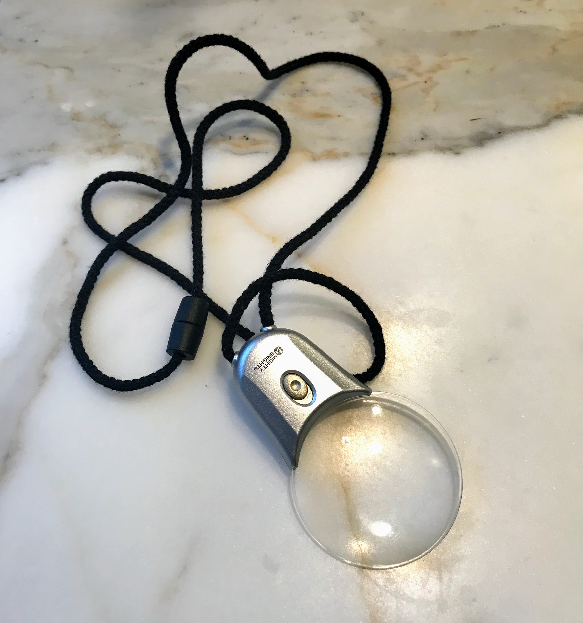 magnifying glass necklace